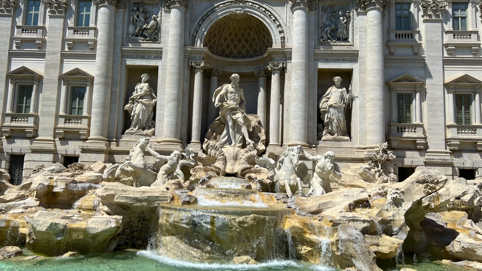 Trevi Fountain.