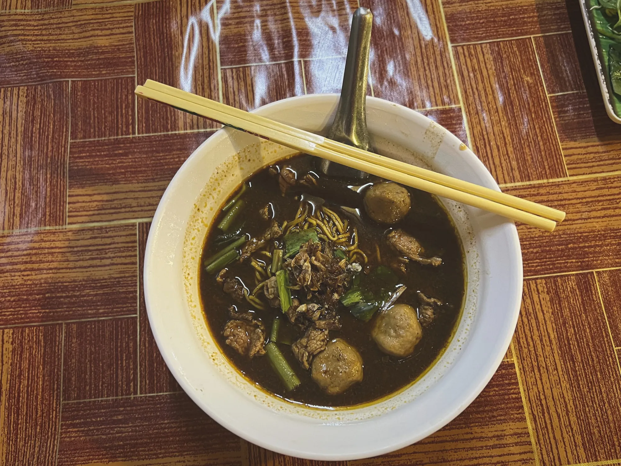 Overhead shot of Guay Teow.